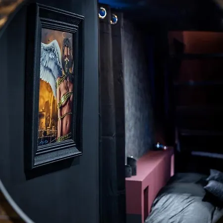 Ferienhaus Cherie Cherry - Romantic And Bdsm House Briey